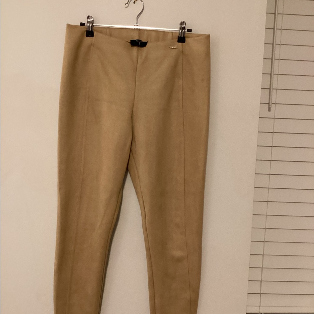 Tahari Tan Leggings faux leather C18